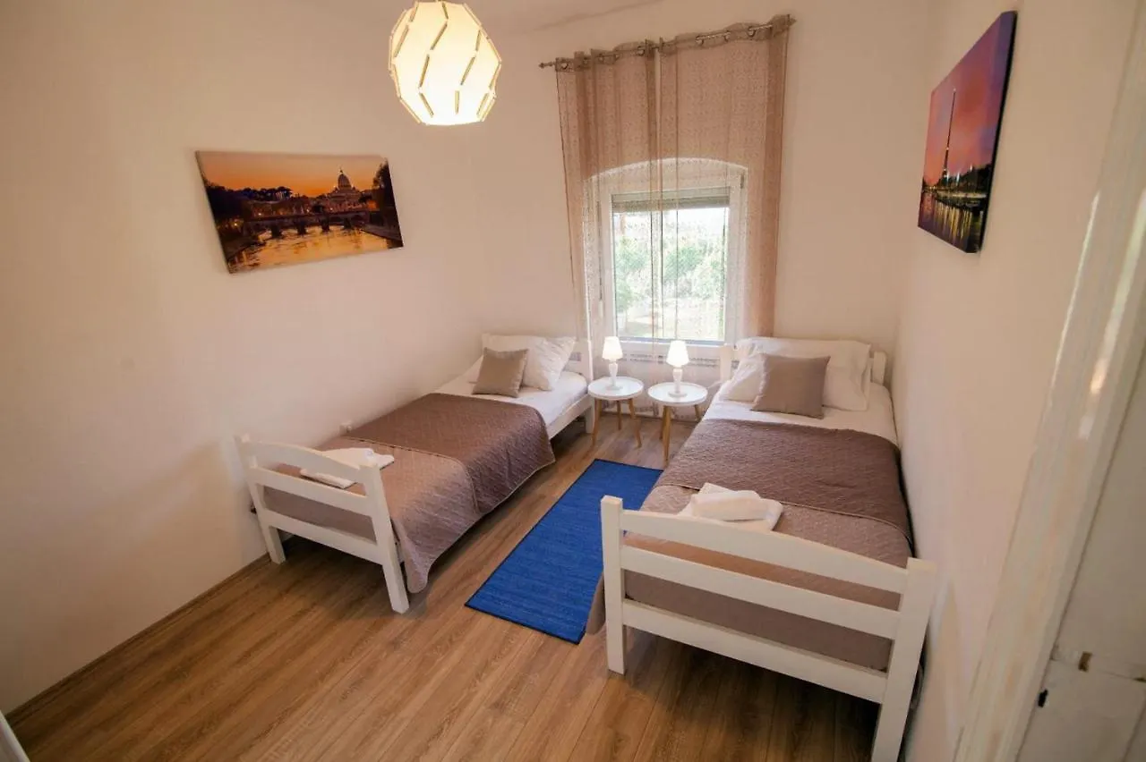 Nyaraló House Stefi Villa Póla